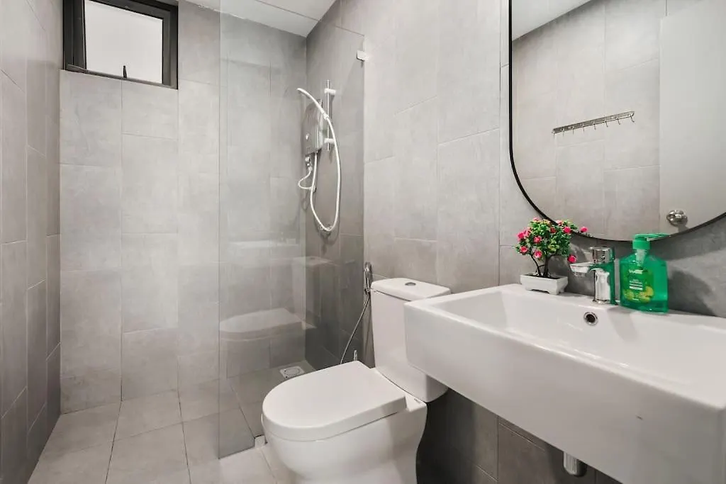 Indochina 3Br Mvertica Near Mrt By Rumabnb Kuala Lumpur 0*,  Malezja